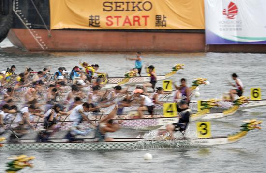 Hong Kong international dragon boat races resume after 4-year hiatus