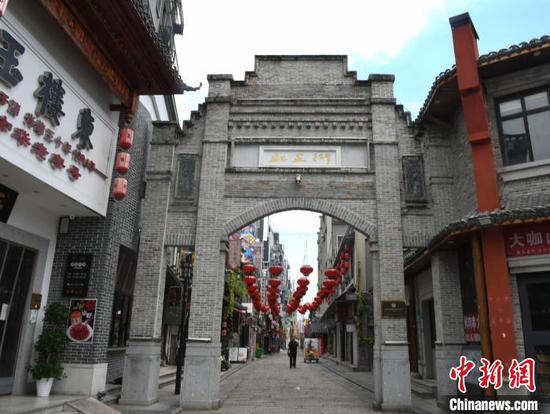 A street in Changsha, central China's Hunan Province. (File photo/China News Service)