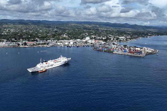Solomon Islands PM 'moved' by aid from Chinese hospital ship