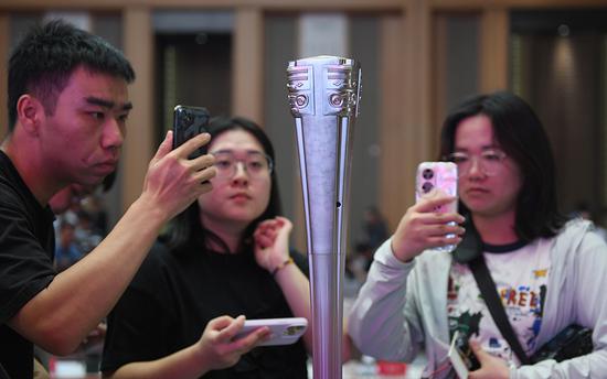 Torch for Hangzhou Asian Games makes debut
