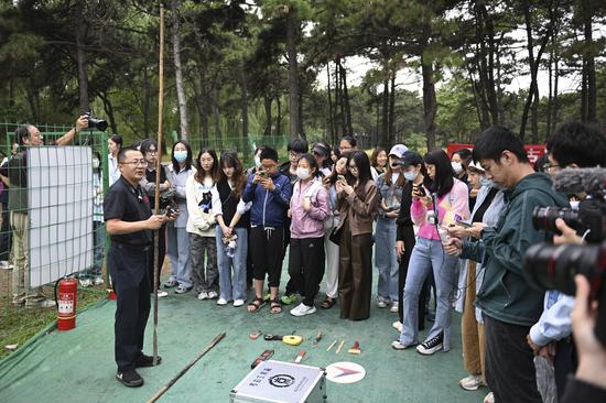 Open day held at archaeological site of Beijing's Old Summer Palace