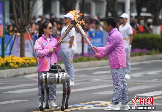 Torch relay of 4th Asian Para Games starts in Hangzhou