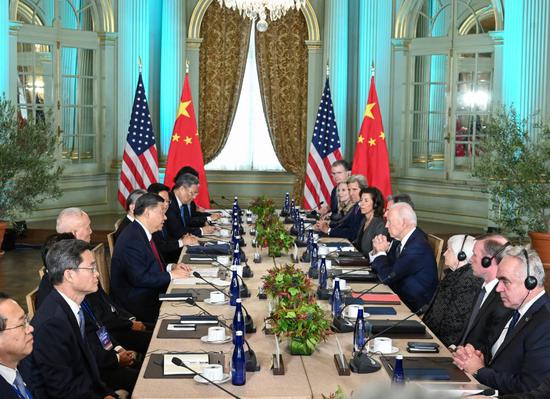 Chinese President Xi Jinping meets with U.S. President Joe Biden at Filoli Estate in the U.S. state of California, Nov. 15, 2023. (Xinhua/Rao Aimin)