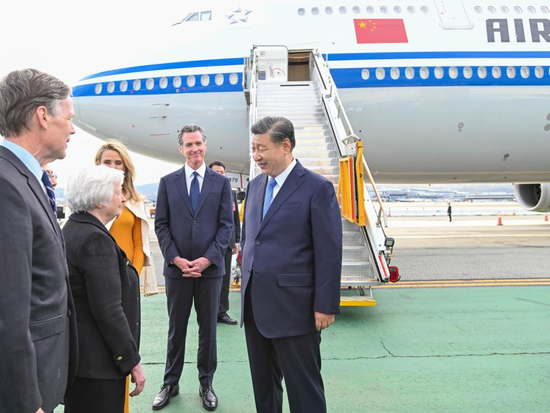 Chinese President Xi Jinping arrives at San Francisco International Airport for a summit with U.S. President Joe Biden, and to attend the Asia-Pacific Economic Cooperation (APEC) Economic Leaders' Meeting, in San Francisco, the United States, Nov. 14, 2023. Xi was received by California Governor Gavin Newsom, U.S. Treasury Secretary Janet Yellen and other U.S. representatives at the airport. (Xinhua/Xie Huanchi)