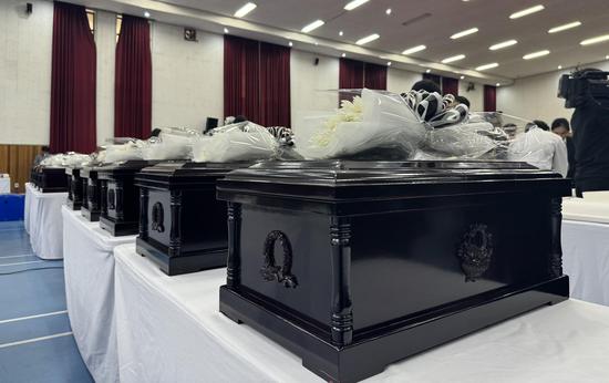 Remains of 25 Chinese martyrs killed in Korean War casketed in ROK