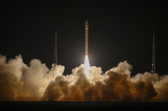 China's CERES-1 Y9 carrier rocket sends 2 satellites into space
