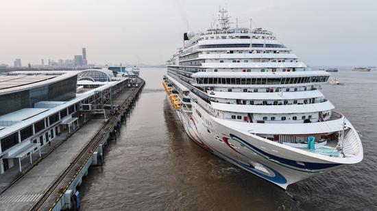 Over 3,000 passengers embark on journey aboard China’s homegrown large cruise ship