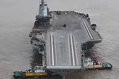 Mooring tests get underway on aircraft carrier