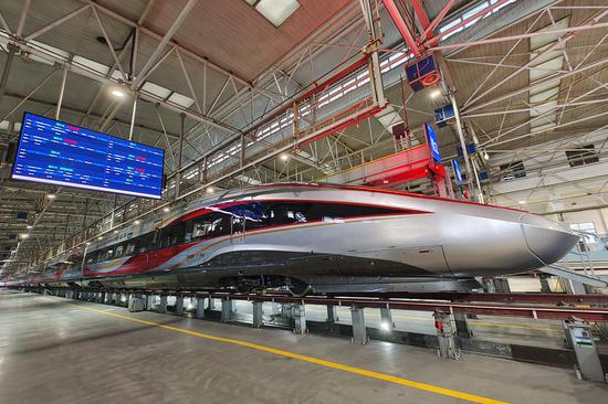 Fuxing Intelligent Electric Multiple Unit CR400BF-Z launched in NW China for first time