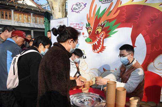 Spring festival preparations in full swing in E China