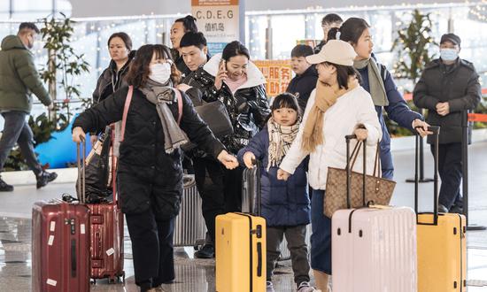 Spring Festival to see 'hottest outbound tourism in five years'