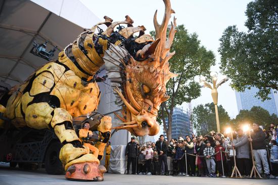 Giant dragon horse installation wows visitors in Zhejiang
