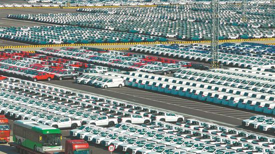 Vehicle exports from China soar 34% in April