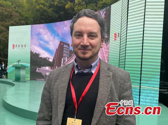 Hannes Fellner, a professor from the University of Vienna, Austria, gives an interview with China News Network in Wuyishan, Nanping City of East China' Fujian Province, March 22, 2024. (Photo: China News Network/Gan Tian)