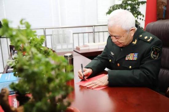 China's top defense engineering expert once again wins hearts