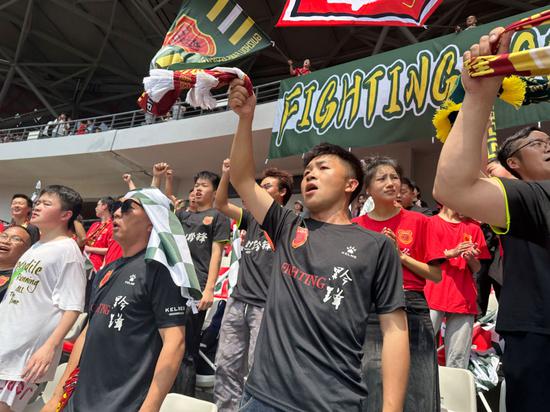 Zunyi city, Guizhou province, hosts a soccer match on Saturday as part of a new program to promote the Rongjiang Village Super League.(Photo provided to chinadaily.com.cn)