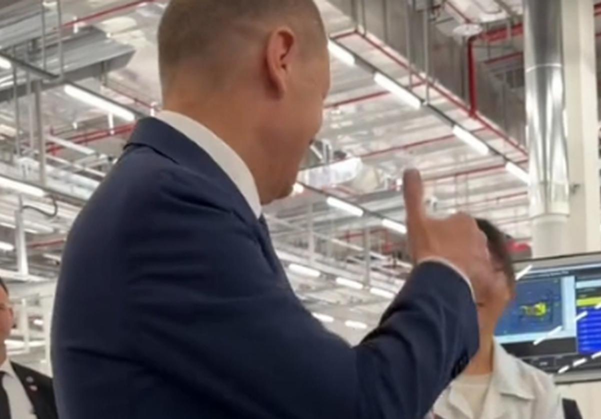 German chancellor gives thumps-up to Chongqing on TikTok