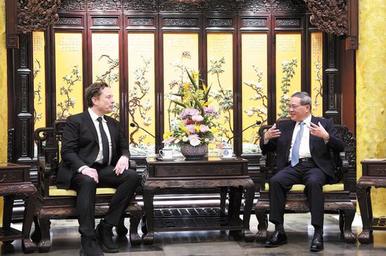 Premier, Musk call for deepening cooperation