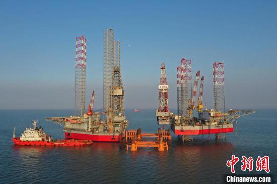 Jinzhou 23-2, China's first offshore multi-layer heavy oil thermal recovery oil field began drilling on Wednesday in the waters of the Bohai sea in north China, May 15, 2024. (Photo/China News Service)