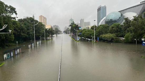 Heavy rain strikes Guangxi