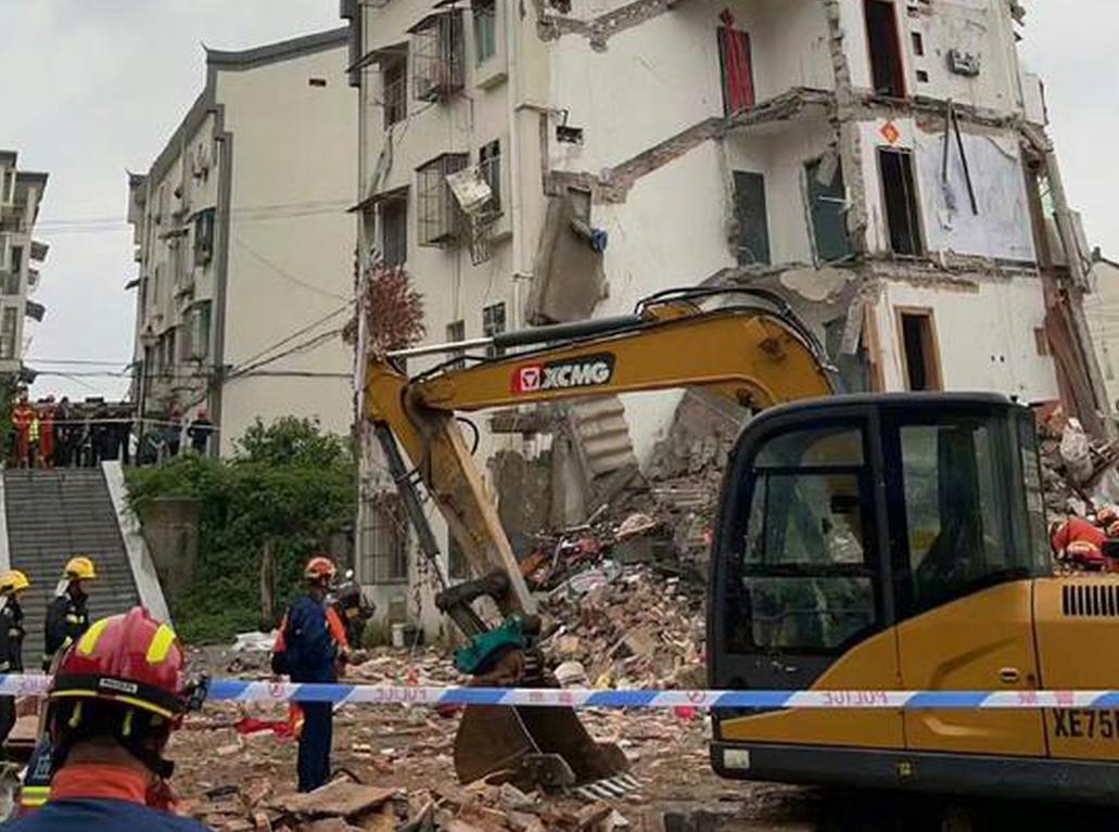 Five missing in building collapse in East China's Tongling