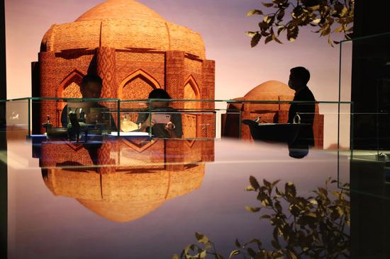 Exhibition of Iranian cultural relics opens in Shanghai