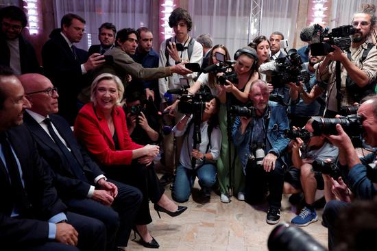 French far-right ahead in pre-election polling