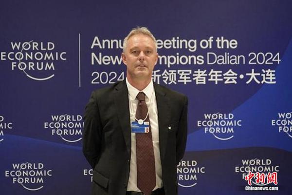 Espen Mehlum, Energy Transition Intelligence and Regional Acceleration, World Economic Forum, take s an interview with China News Network in Dalian, Liaoning Province, June 26, 2024. (Photo: China News Service)