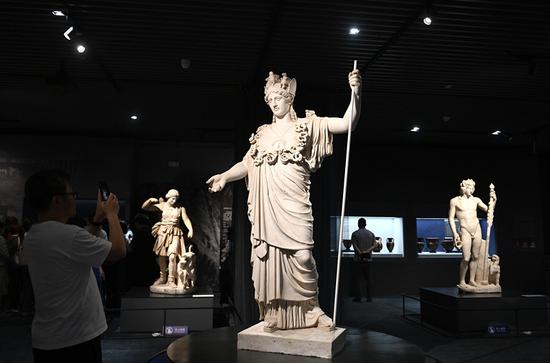 Artifacts of ancient Greeks exhibited at Anhui Museum