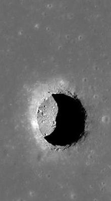Underground cave found on moon