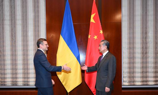 Ukrainian FM to visit China