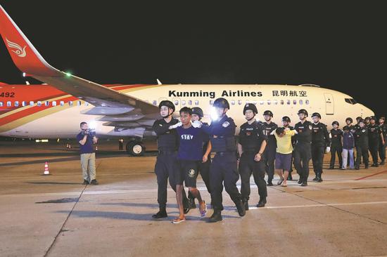 Myanmar sends back three fugitives to China