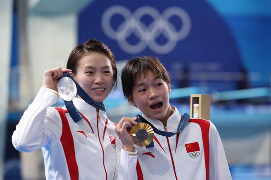 Paris 2024 | China's Quan retains women's 10m platform title