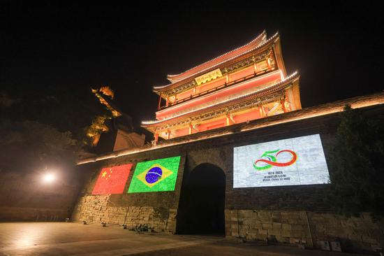 Lights illuminate Great Wall to mark 50th anniversary of China-Brazil diplomatic ties