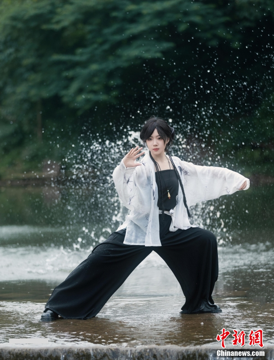 Zhang Jingxuan, a member of the Emei Kung Fu Girls. (Photo: courtesy of the interviewee)