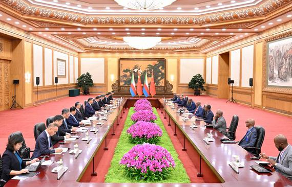 Chinese President Xi Jinping meets with Comorian President Azali Assoumani, who is in Beijing for the 2024 Summit of the Forum on China-Africa Cooperation (FOCAC), at the Great Hall of the People in Beijing, capital of China, Sept. 2, 2024. (Xinhua/Yin Bogu) Chinese President Xi Jinping meets with Comorian President Azali Assoumani, who is in Beijing for the 2024 Summit of the Forum on China-Africa Cooperation (FOCAC), at the Great Hall of the People in Beijing, capital of China, Sept. 2, 2024. (Xinhua/Yin Bogu)
