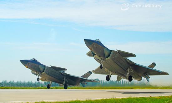 New warplanes to make debut at Airshow China