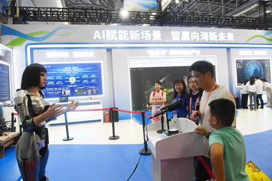 Cutting-edge technologies displayed at China-ASEAN Expo