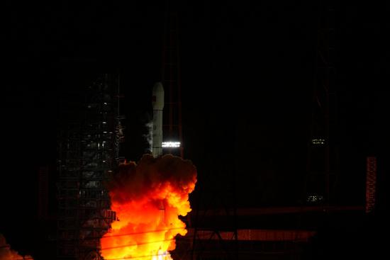 China sends high-orbit internet services satellite into space