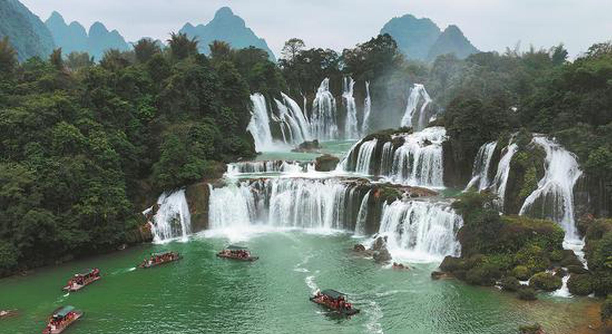 Largest transnational waterfall in Asia opens to public