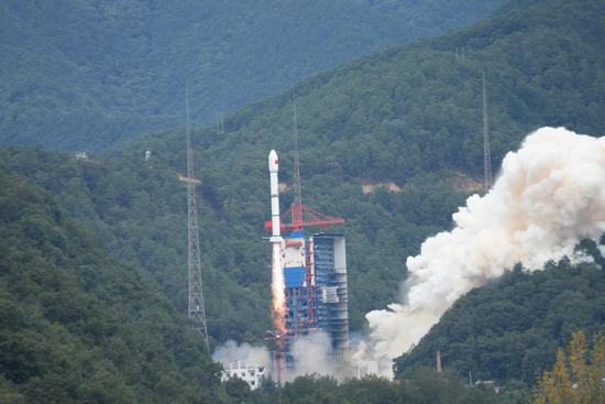   China launches new remote-sensing satellite group