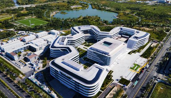 An aerial view of the headquarters of China Satellite Network Group Co in Xiong'an New Area, Hebei province. (CHINA DAILY)