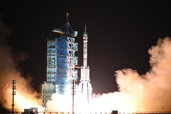 China successfully launches Shenzhou-19 manned spaceship