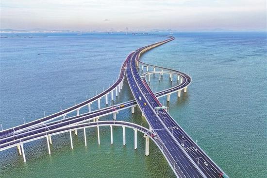 Guangdong expressway cuts down travel time