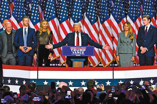 Trump claims victory, vows to heal U.S.