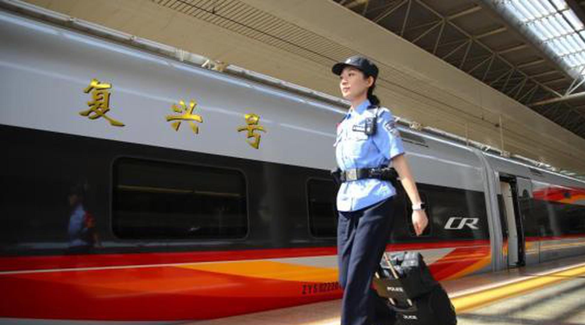 Fuxing EMU train to connect Korla, Hami in Xinjiang 