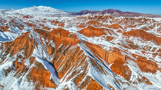 Winter beauty of Danxia landform in Gansu