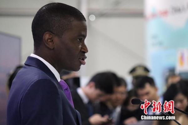 Grenada’s Prime Minister Dickon Mitchell at the COP29. (Photo: China News Service/Chen Tianhao)