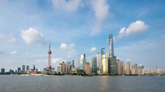 Shanghai hailed for its thriving businesses, IP activity at forum