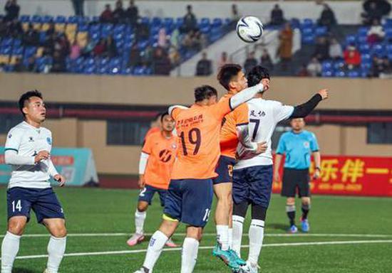 Football friendly in Guangxi advances China-Vietnam relations